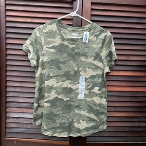 Old navy camo t-shirt